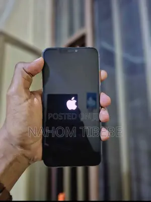 New Apple iPhone 11 Pro Max 64 GB Bronze