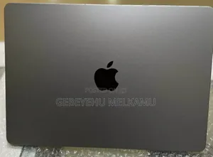 New Laptop Apple MacBook Air 2022 M2 8GB Apple M2 SSD 256GB