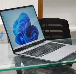 New Laptop 8GB Intel Core I5 SSD 512GB