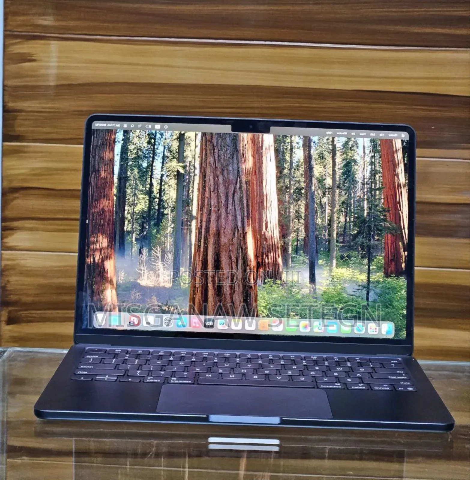 New Laptop Apple MacBook Air 2025 M4 13-Inch 16GB Apple M4 SSD 256GB