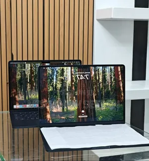 New Laptop Apple MacBook Air 2025 M4 13-Inch 16GB Apple M4 SSD 256GB