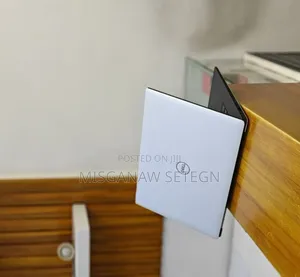 New Laptop Dell XPS 15 16GB Intel Core I9 SSD 512GB