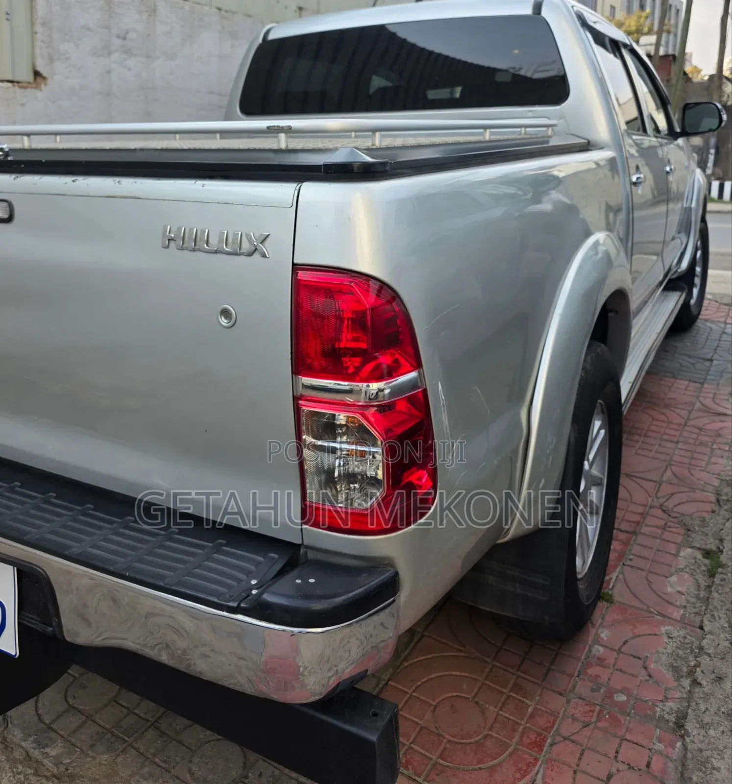 Toyota Hilux 2012 Gray
