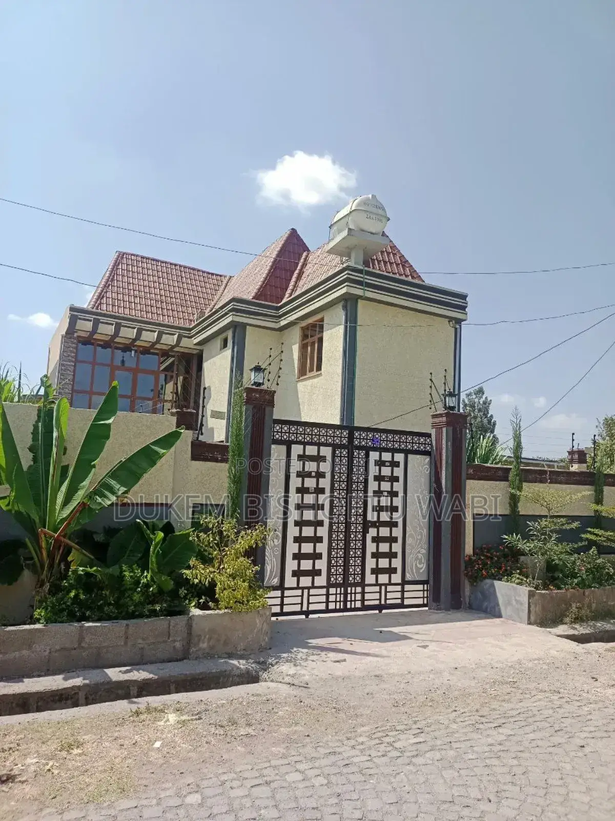 Furnished 12bdrm House in Dukam, East Shewa for sale