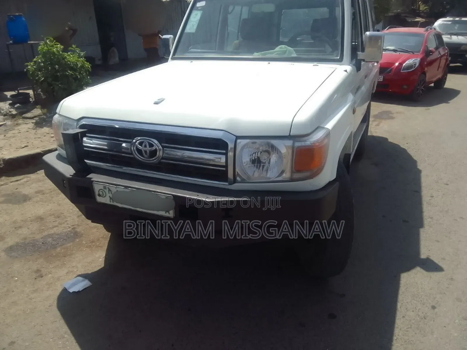Toyota Land Cruiser 2009 White