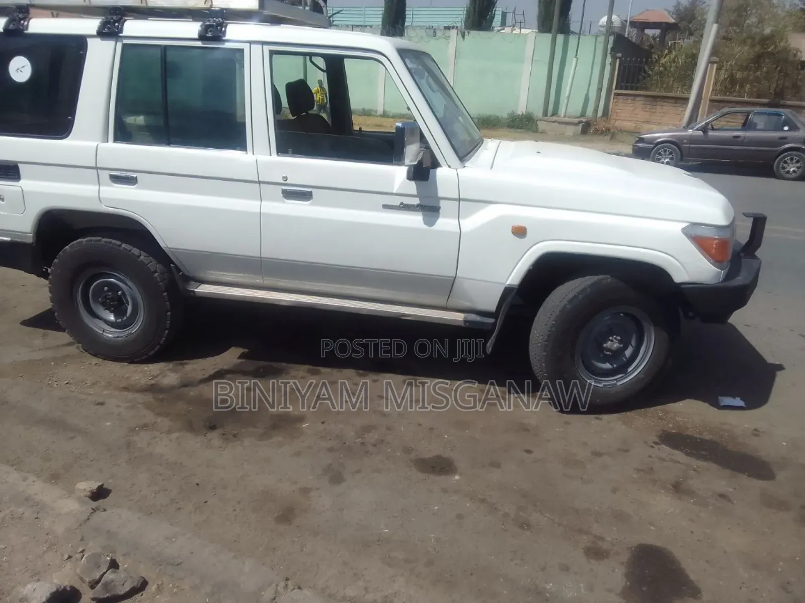 Toyota Land Cruiser 2009 White