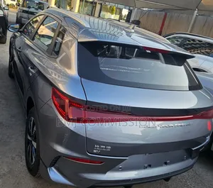 New BYD E2 43 kWh 94 hp FWD 2025 Gray