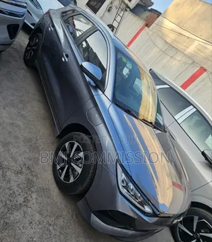 New BYD E2 43 kWh 94 hp FWD 2025 Gray