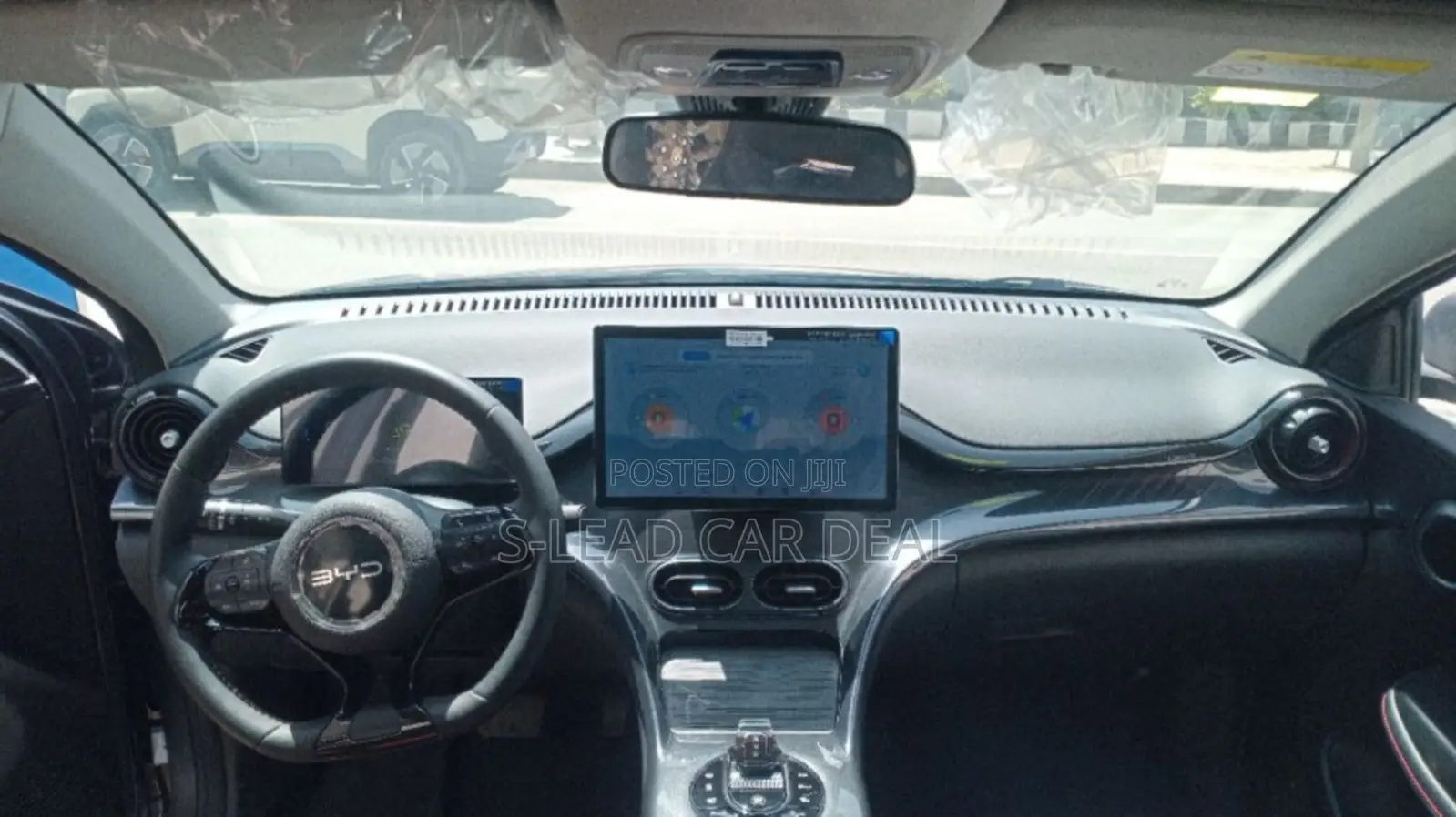 New BYD E2 43 kWh 94 hp FWD 2025 Silver