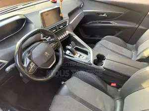 Peugeot 5008 2020 White