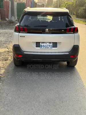 Peugeot 5008 2020 White