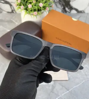 Matte Gray Rectangular Sunglasse
