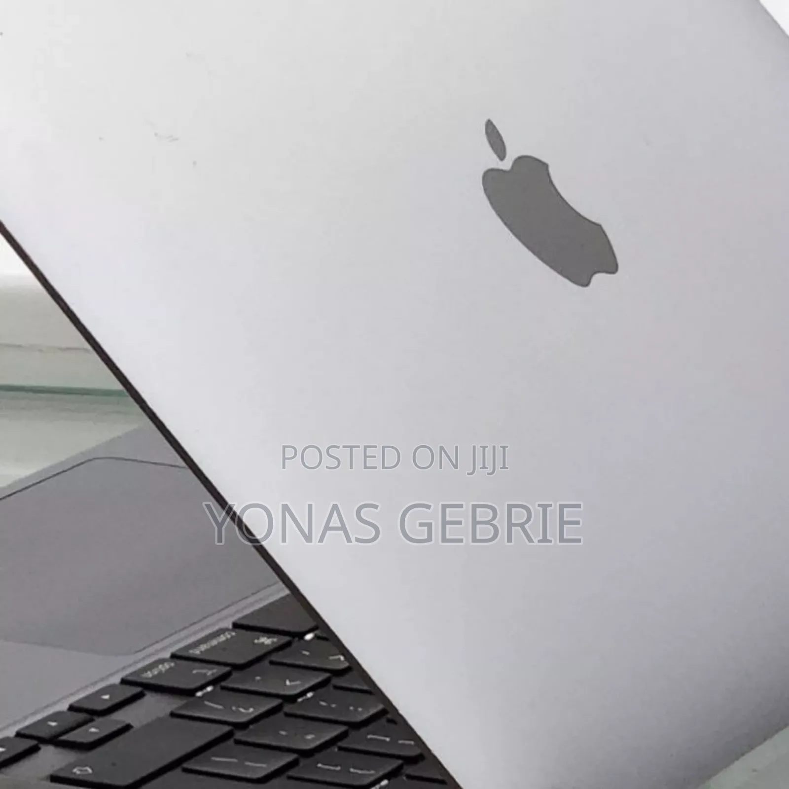 New Laptop Apple MacBook 8GB Apple M1 SSD 256GB