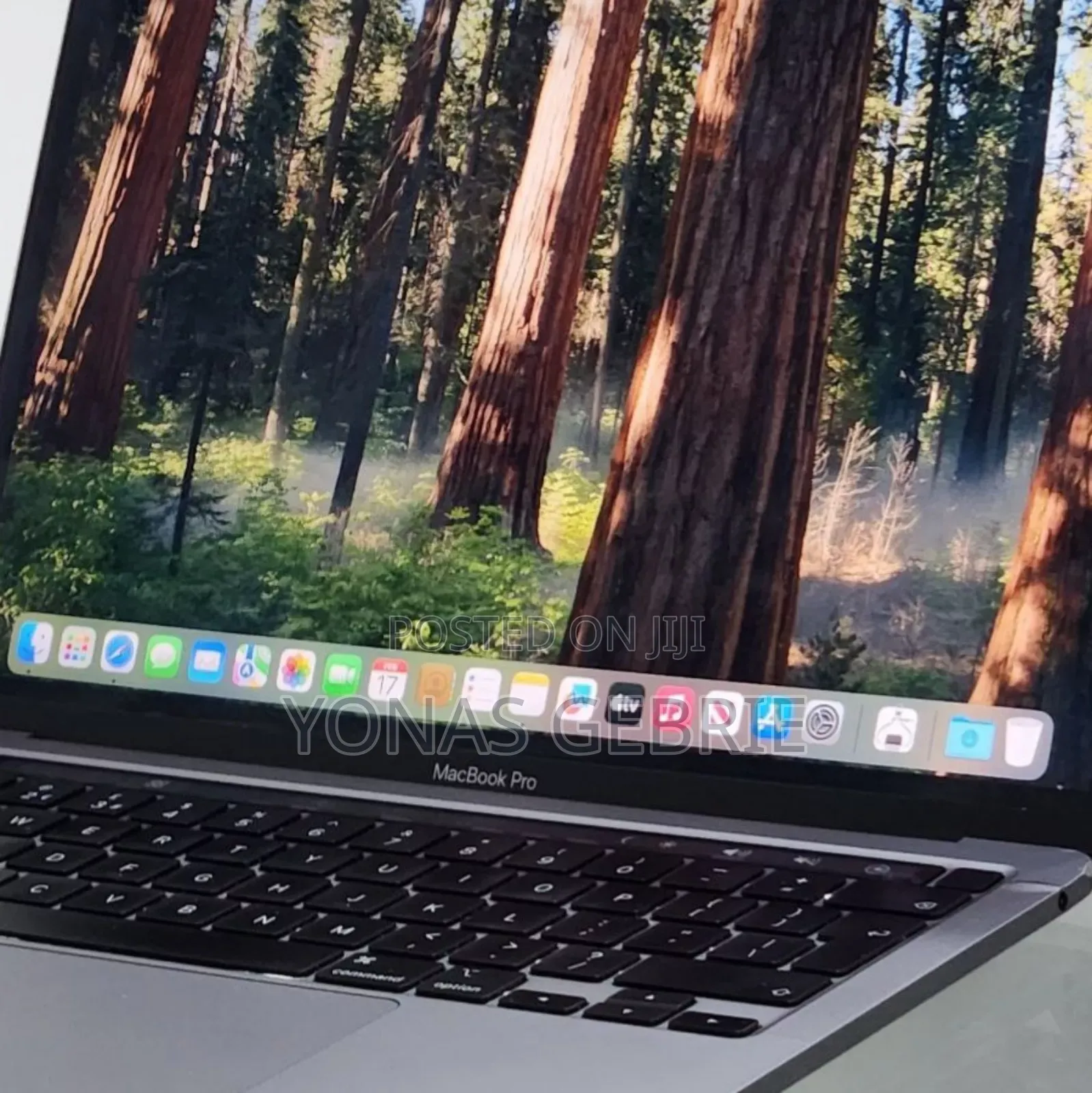 New Laptop Apple MacBook 8GB Apple M1 SSD 256GB