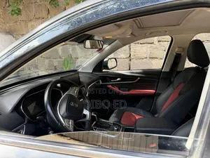 Bestune T33 1.2 FWD 2022 Gray