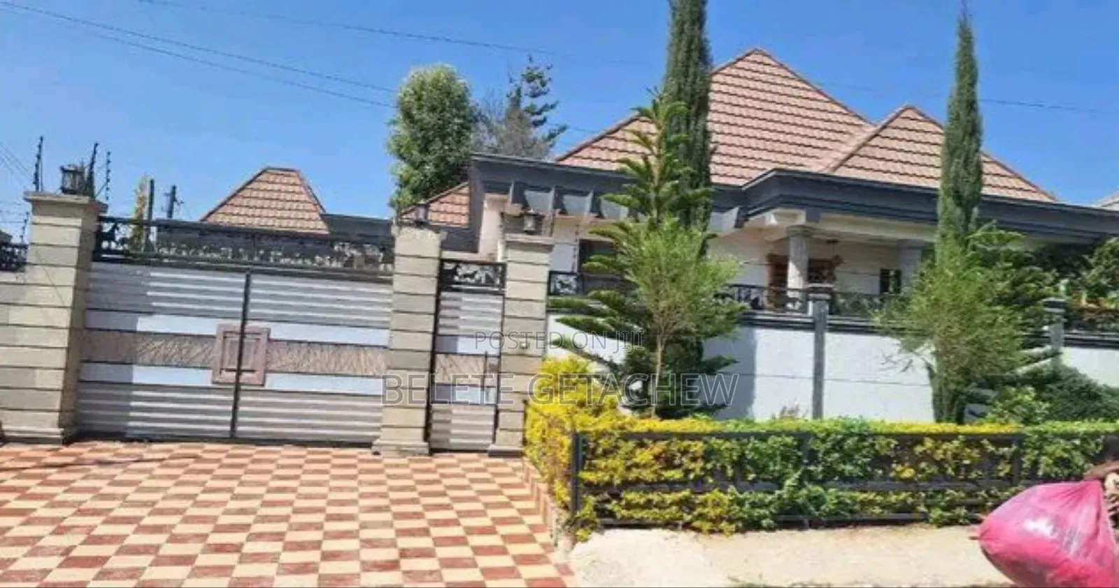 7bdrm Villa in Semit-Meri, Luxury, Bole for sale