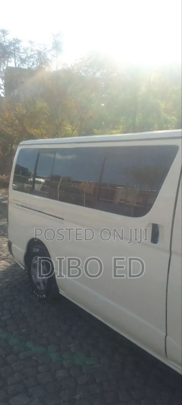 Toyota HiAce 2007 White