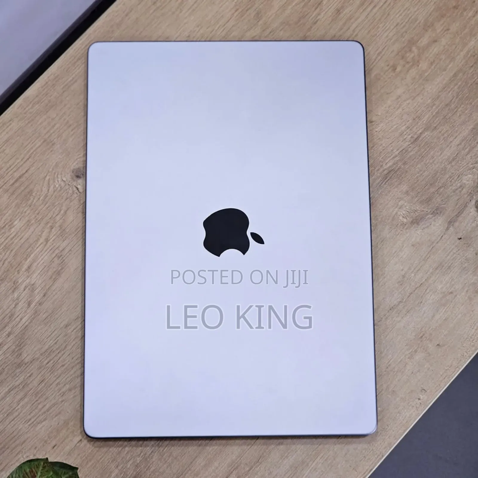 New Laptop Apple MacBook Pro M1 8GB Apple M1 Pro SSD 256GB