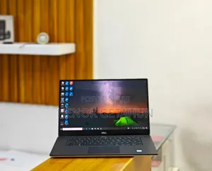 New Laptop Dell XPS 15 16GB Intel Core I9 SSD 512GB