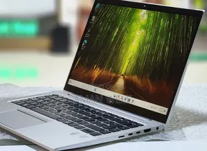 New Laptop Apple MacBook Pro 2017 16GB Intel Core I7 SSD 512GB