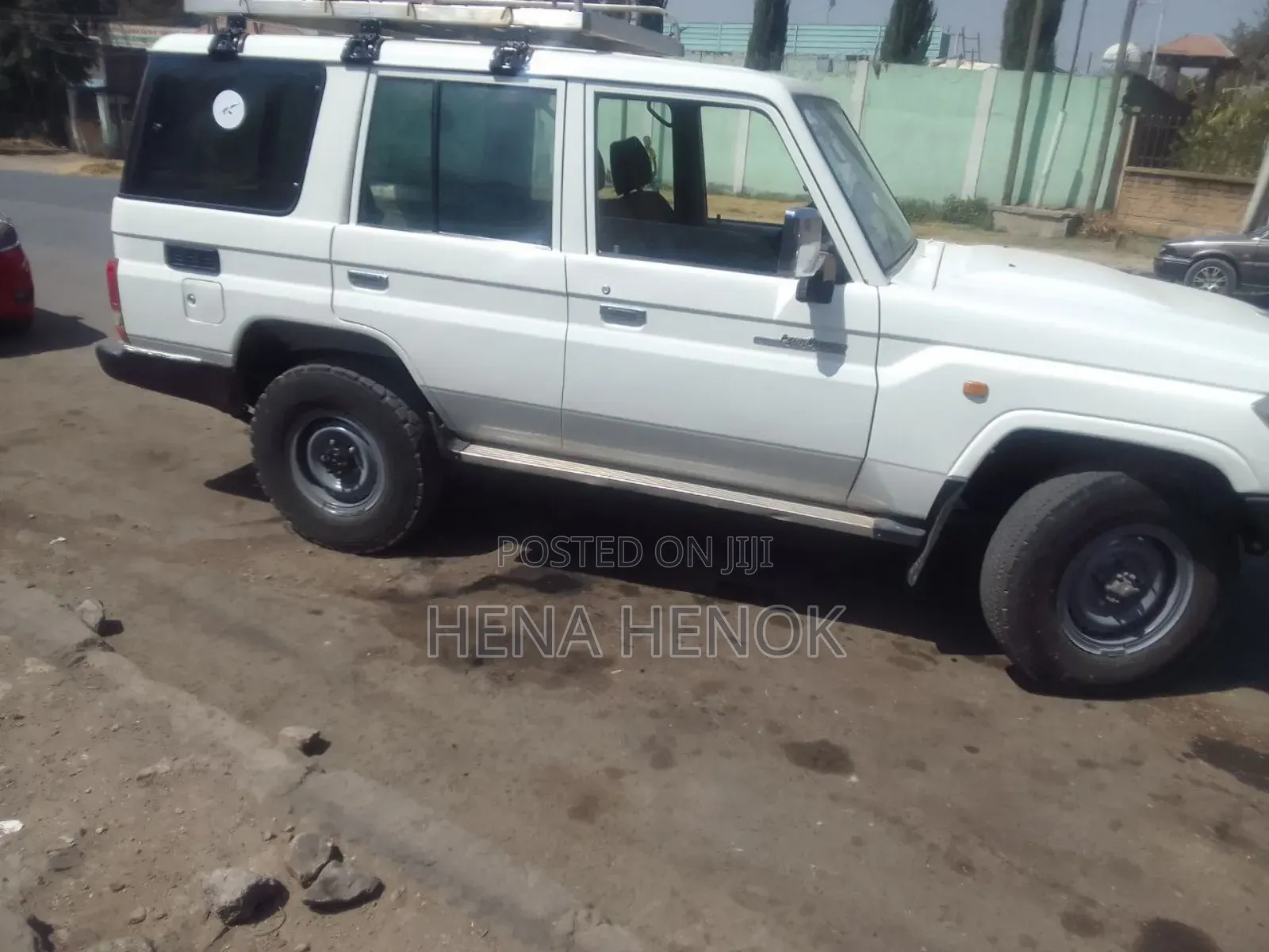 Toyota Land Cruiser 2009 White