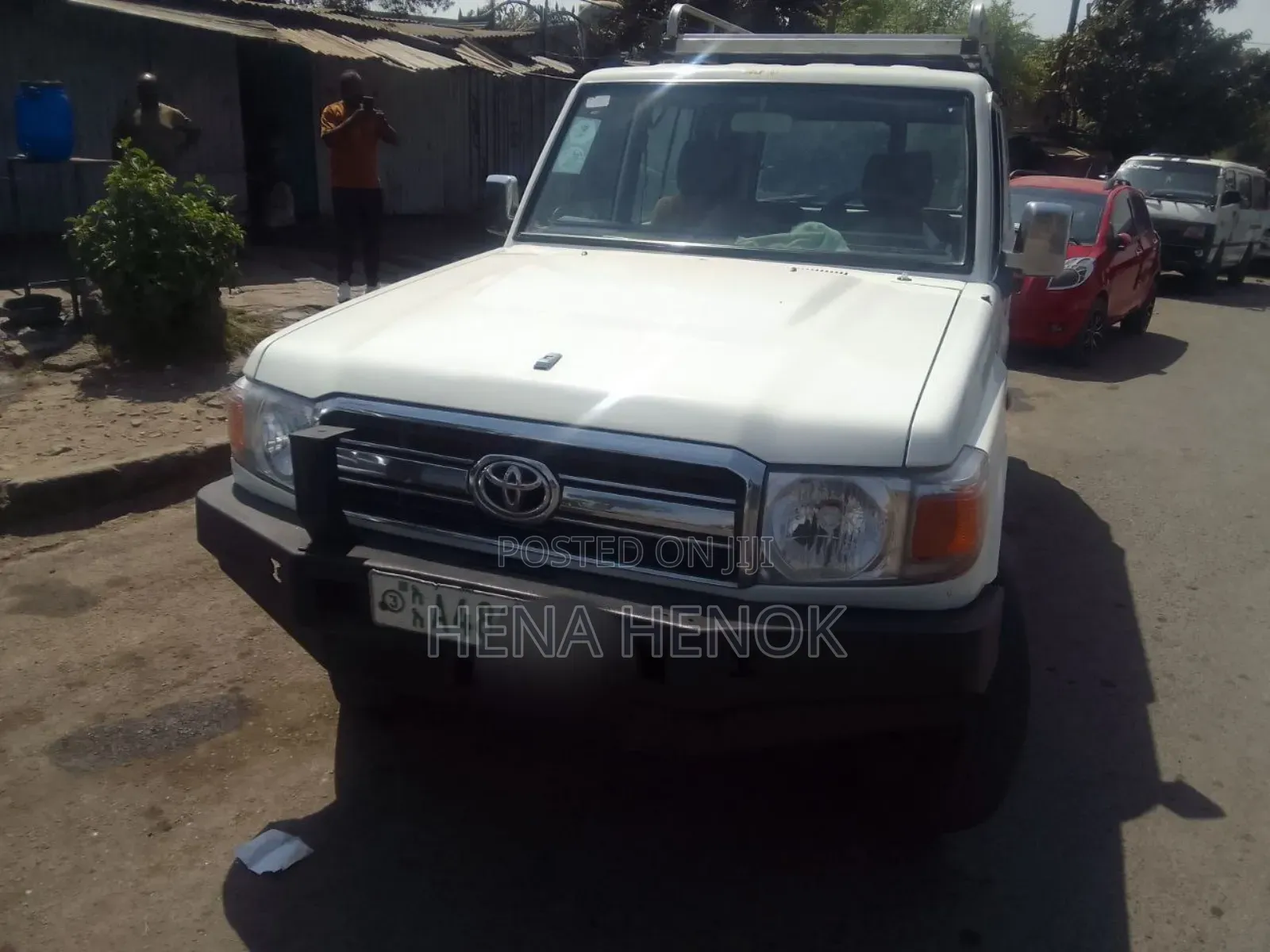 Toyota Land Cruiser 2009 White