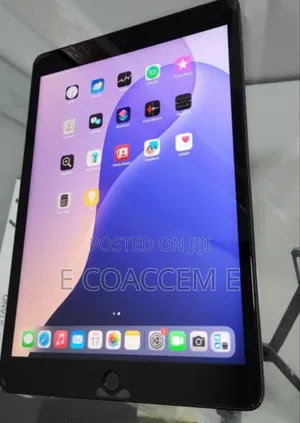 New Apple iPad (2025) 256 GB Gray