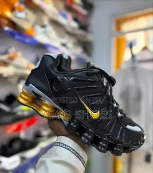 Nike Shox Tl Black/Gold Fashion Sneaker