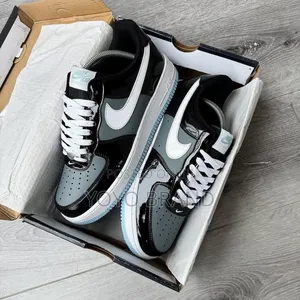 Nike Air Force 1'07lv8 Low Black/Armory Blue Fashion Sneaker