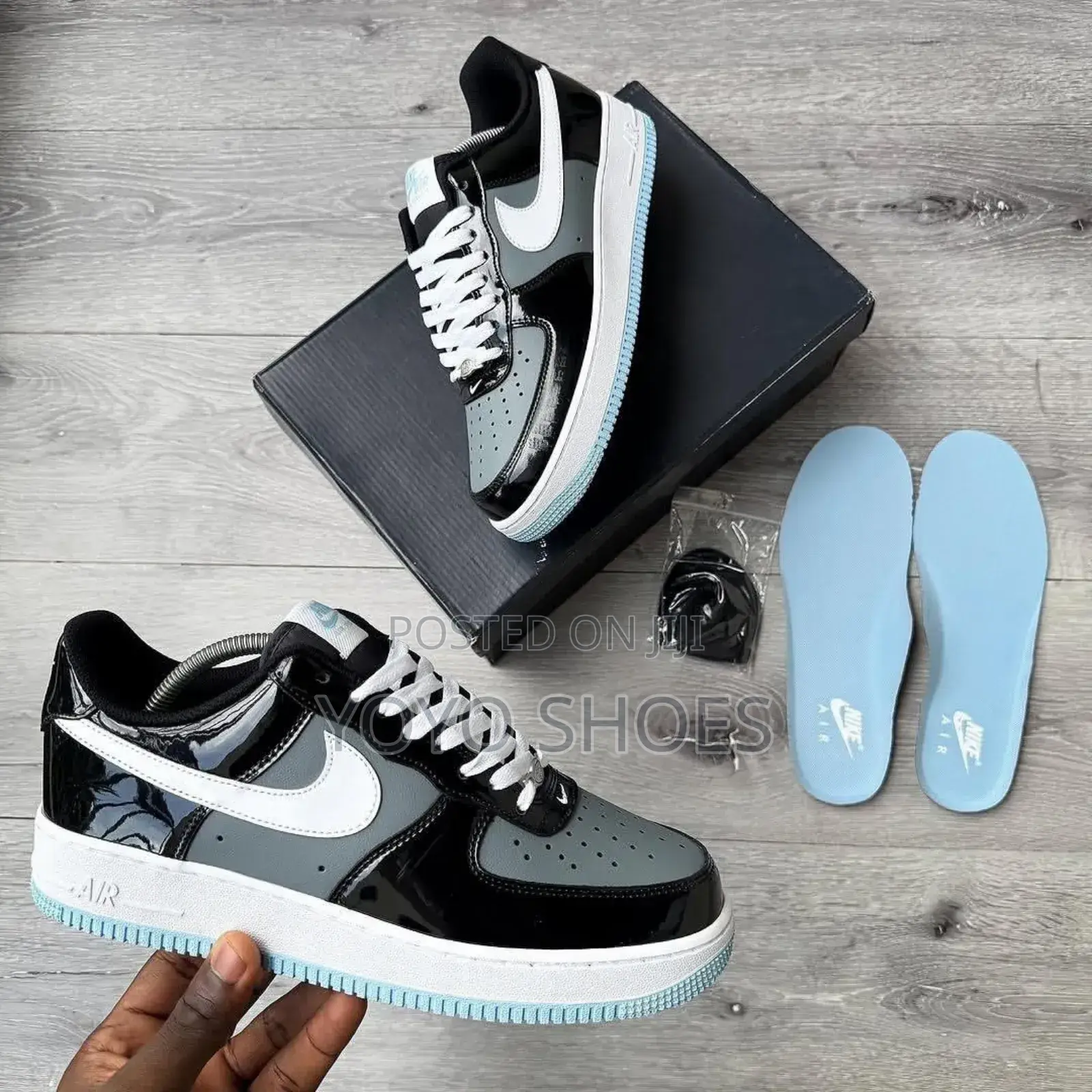 Nike Air Force 1'07lv8 Low Black/Armory Blue Fashion Sneaker