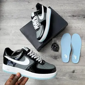 Nike Air Force 1'07lv8 Low Black/Armory Blue Fashion Sneaker