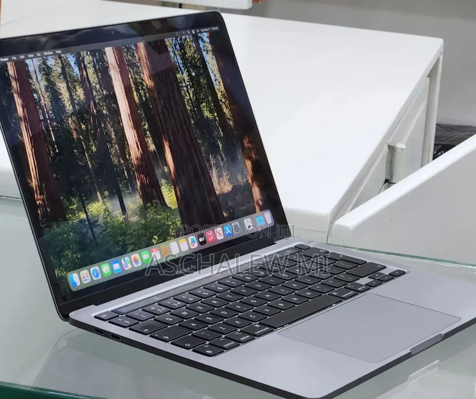 New Laptop Apple MacBook Pro M1 8GB Apple M1 Pro SSD 256GB