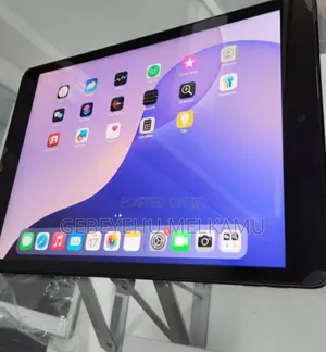 New Apple iPad (2025) 128 GB Silver