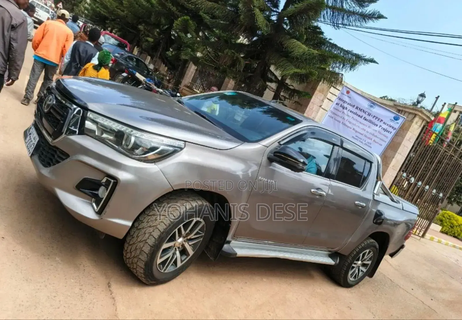 Toyota Hilux 2020 Gold