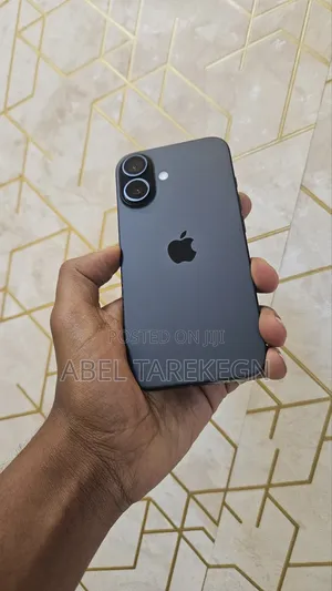 New Apple iPhone 16 256 GB Black