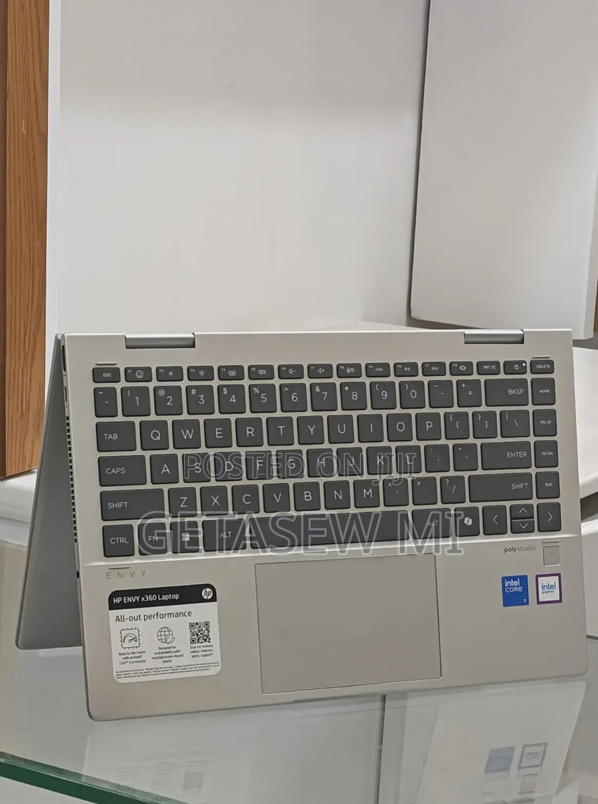 New Laptop HP Envy X360 8GB Intel Core 5 SSD 512GB