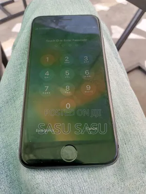 Apple iPhone 8 64 GB Black