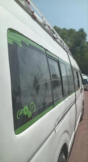 Toyota HiAce 2008 White