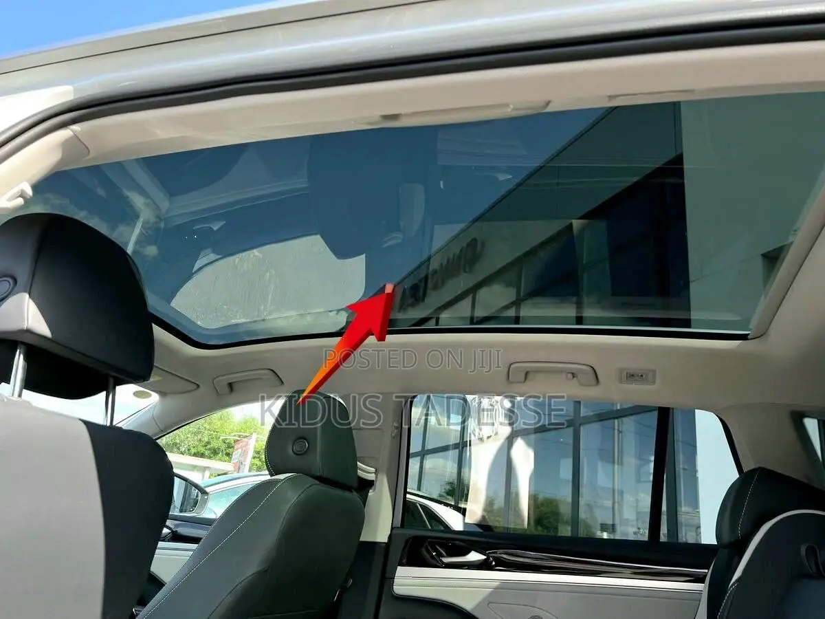 Volkswagen ID.6 2023 White