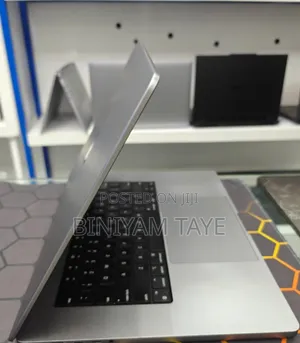 New Laptop Apple MacBook Pro M1 64GB Apple M1 Max SSD 1T