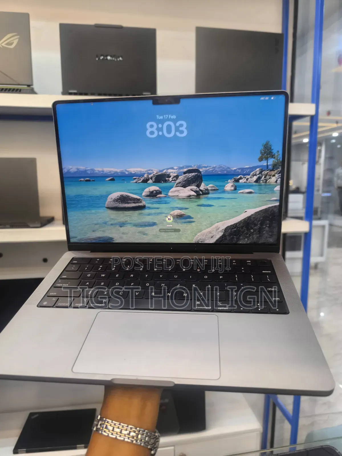 New Laptop Apple MacBook Pro M1 32GB Apple M1 Pro SSD 512GB