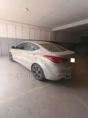 Hyundai Elantra 2015 White