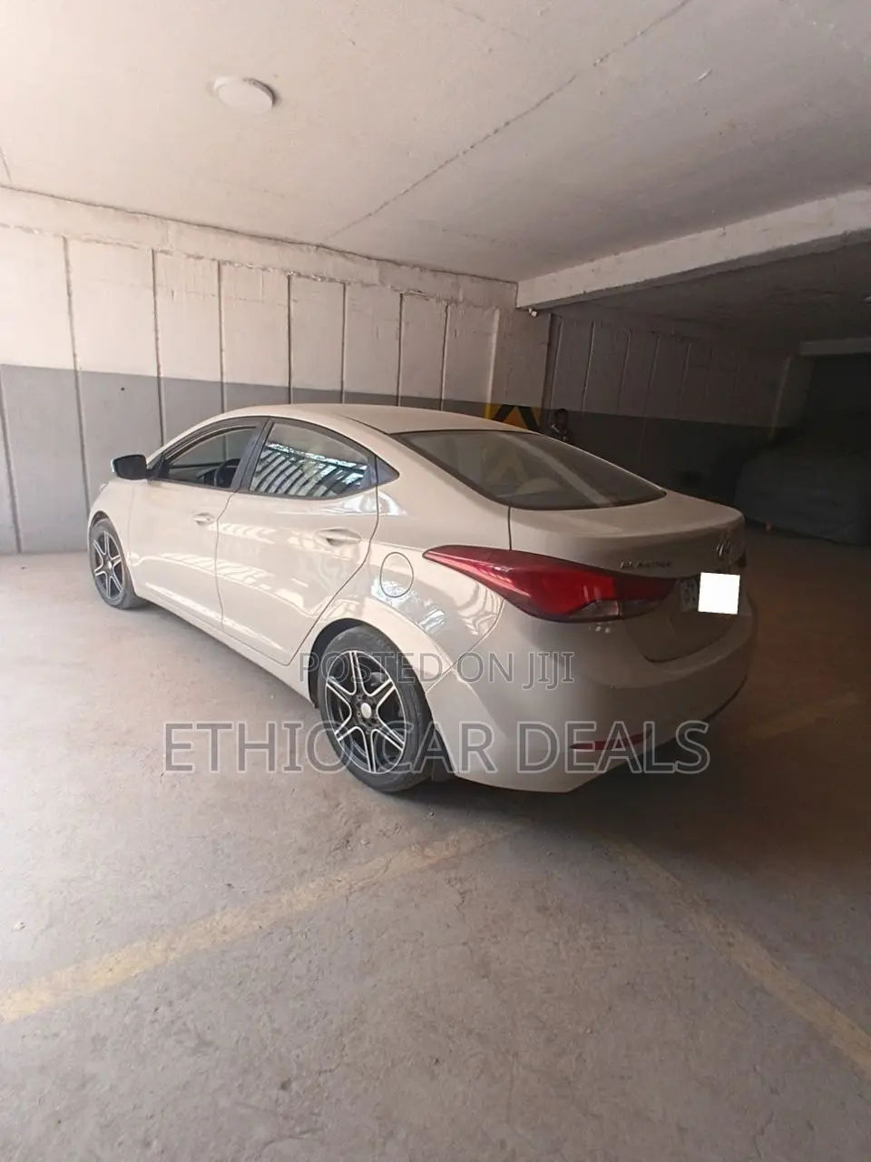 Hyundai Elantra 2015 White