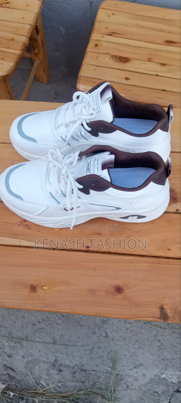 ልዩ የሆኑ ጫማዎችን በ 1800 ብር ብቻ። አሁኑኑ ይዘዙን ከ39 ቁጥር ጀምሮ ያሉበት እናመጣለን