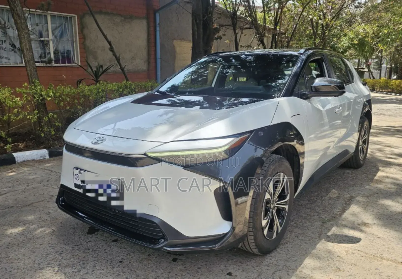 Toyota bZ4X 2023 White