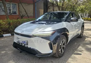 Toyota bZ4X 2023 White