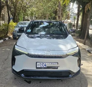 Toyota bZ4X 2023 White