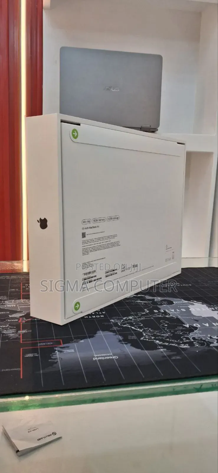 New Apple MacBook Air 2025 M4 13-Inch 16GB Apple M4 Pro SSD 512GB