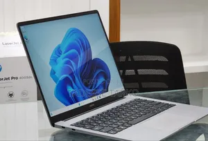 New Laptop 8GB Intel Core I5 SSD 512GB