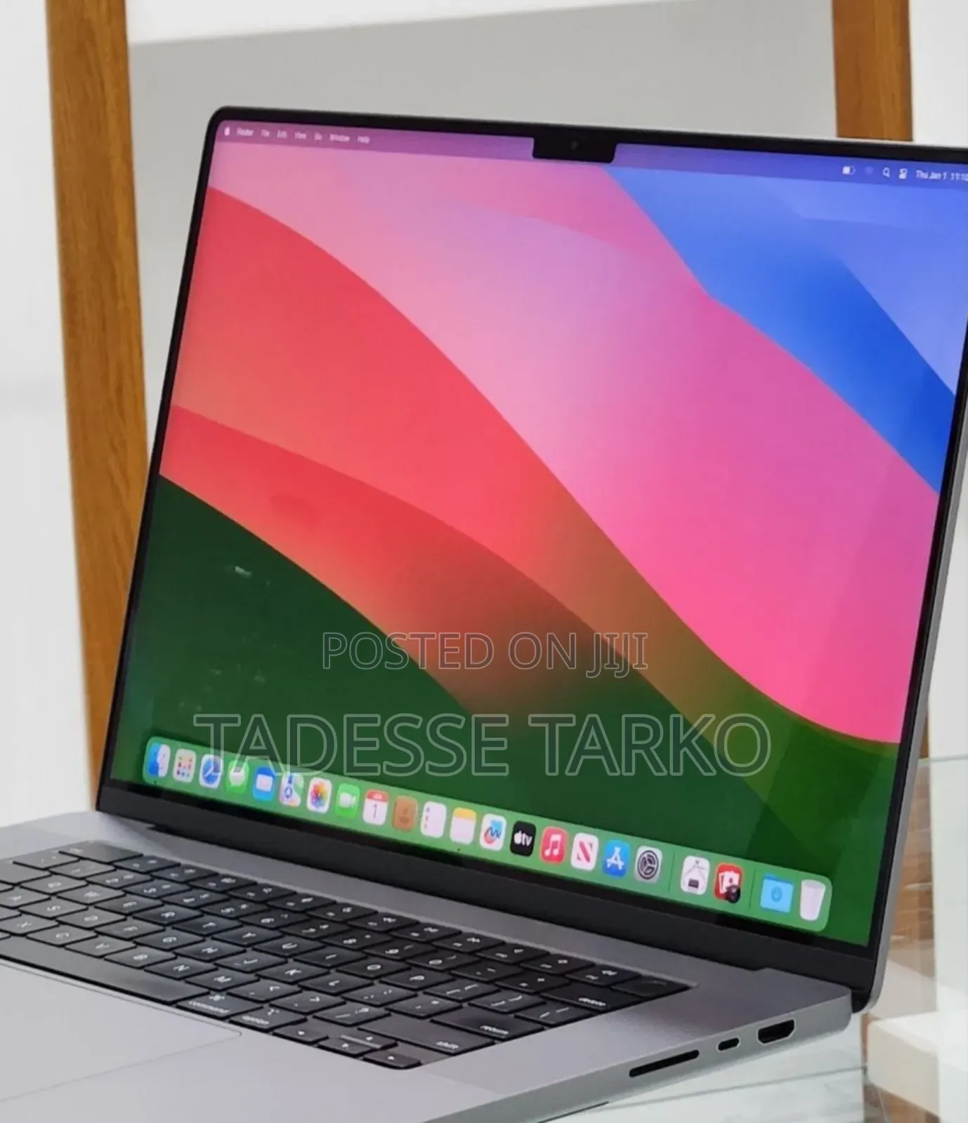 New Laptop Apple MacBook Pro 2021 M1 32GB Apple M1 Max SSD 512GB